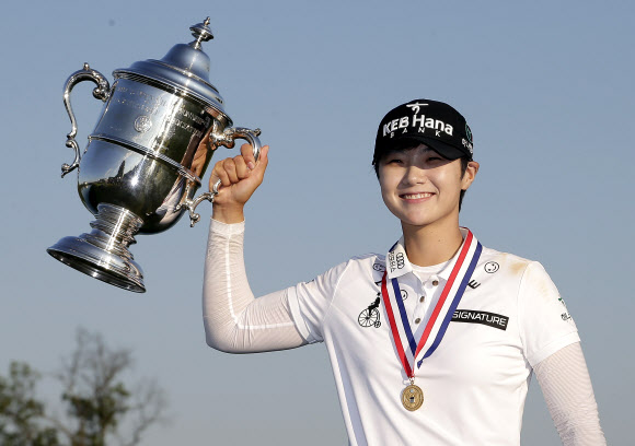 Brilliant Yang clinches LPGA Tour Championship